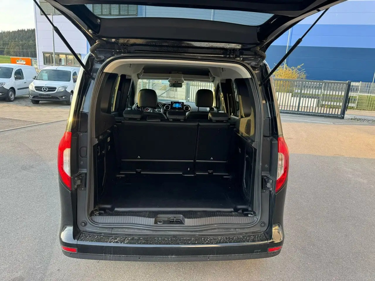 Лек автомобил Mercedes-Benz T-Class T -Klasse 160 d standard: снимка 12 Лек автомобил Mercedes-Benz T-Class T -Klasse 160 d standard: снимка 12