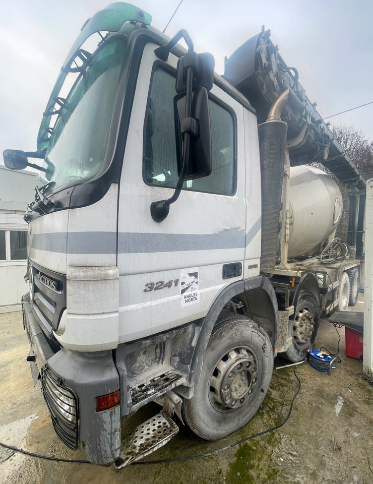 Mercedes Actros 3241 - Бетоновоз: снимка 4 Mercedes Actros 3241 - Бетоновоз: снимка 4