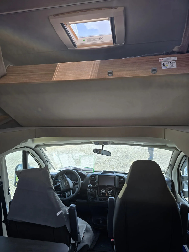 Weinsberg CaraHome 550 MG Markise, AHK, LED - Алковен кемпер: снимка 5 Weinsberg CaraHome 550 MG Markise, AHK, LED - Алковен кемпер: снимка 5