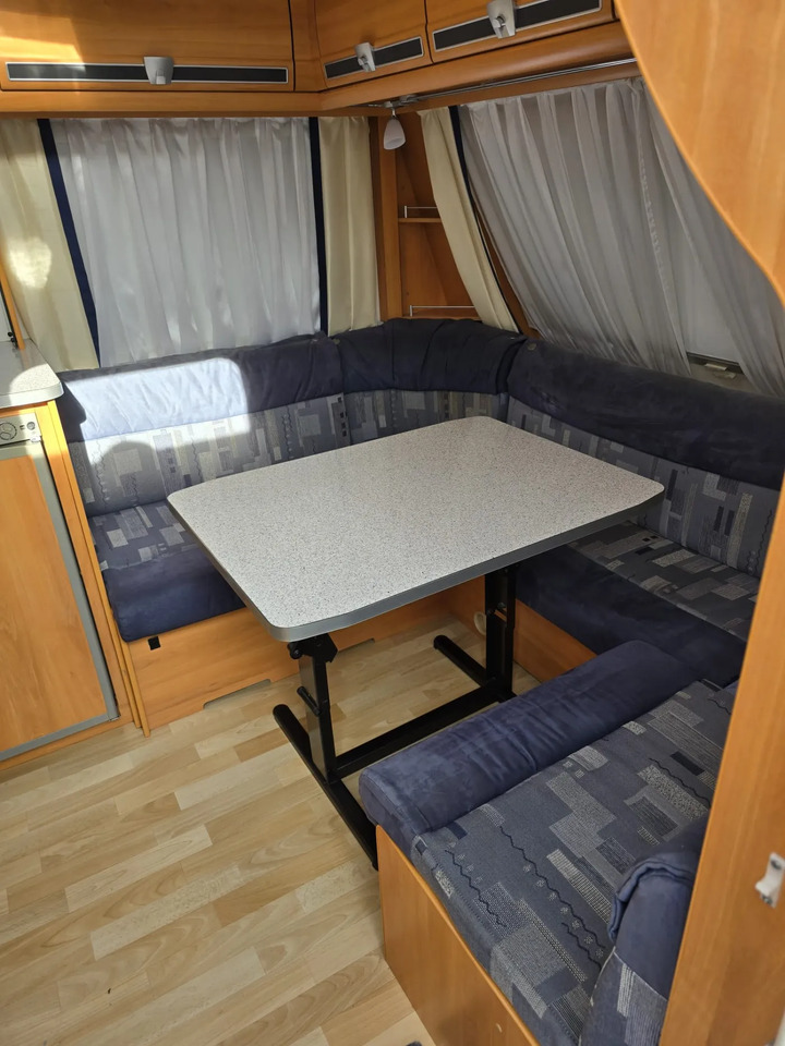 Wohnwagen Wilk S5 451 HTD - Каравана: снимка 3 Wohnwagen Wilk S5 451 HTD - Каравана: снимка 3