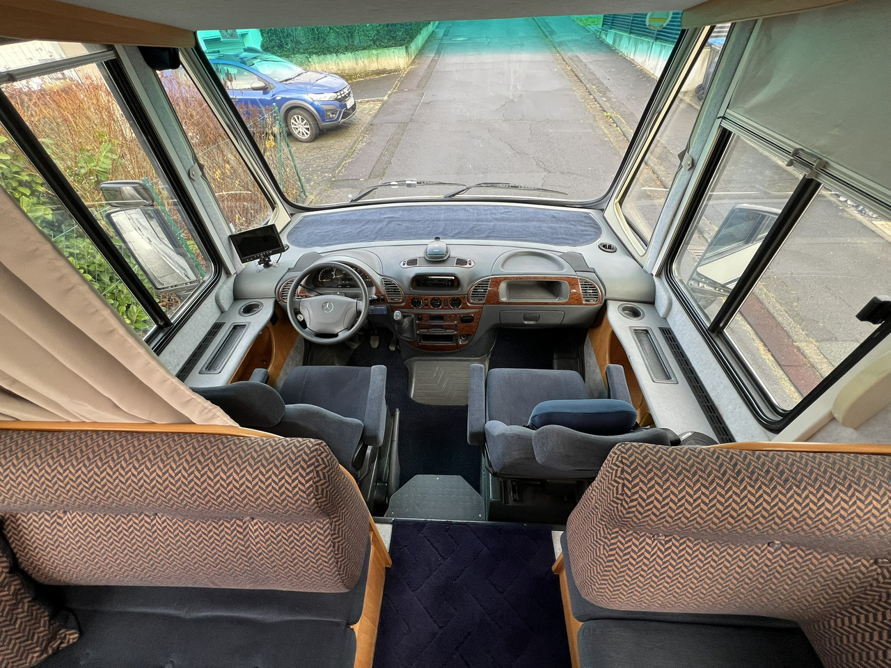 CONCORDE Charisma 750 G Mercedes 416 CDI - Интегриран кемпер: снимка 5 CONCORDE Charisma 750 G Mercedes 416 CDI - Интегриран кемпер: снимка 5