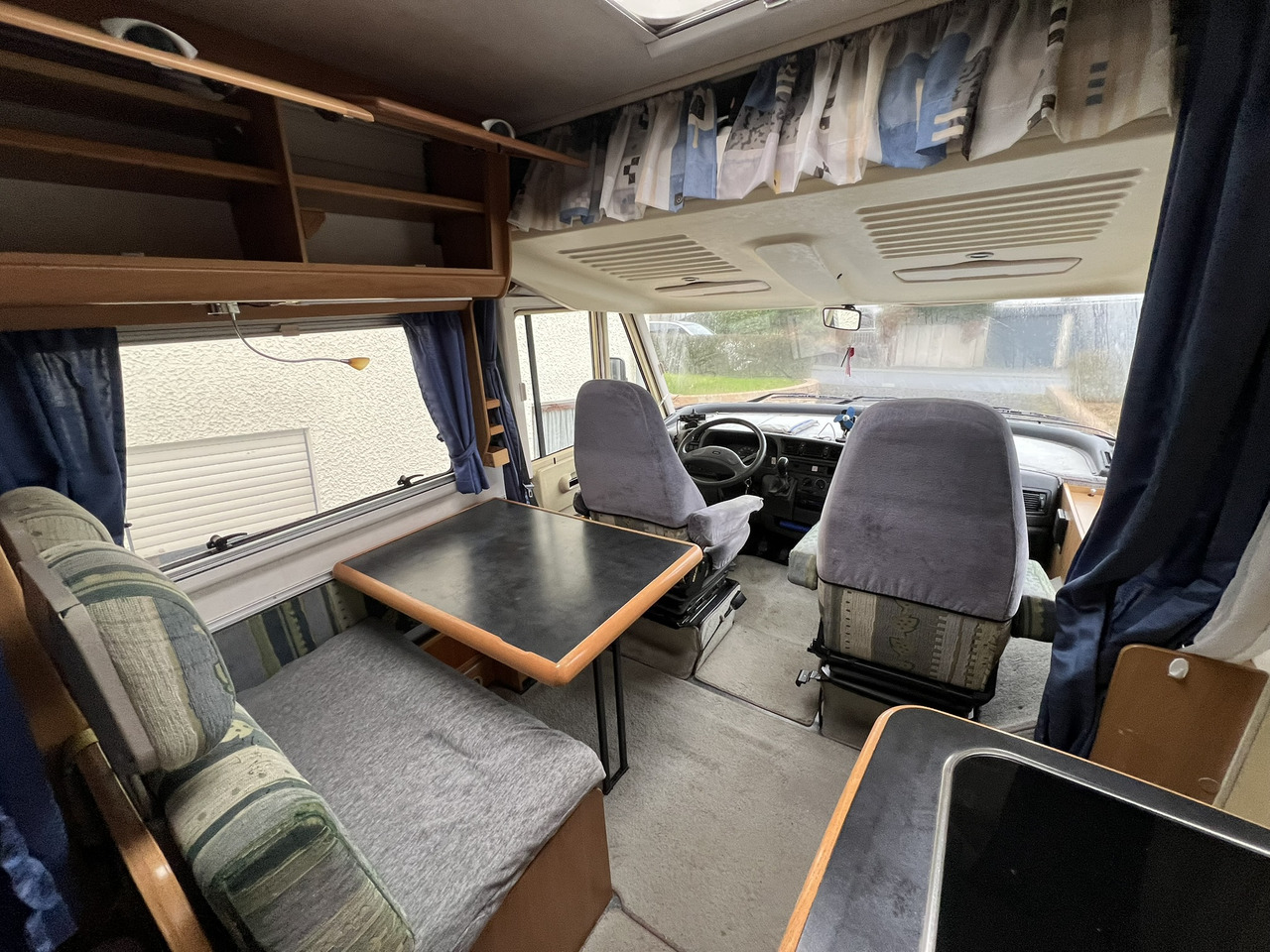 HYMER / ERIBA B-Klasse 574 incl. Hubbett - Markise - 3,85 to - Интегриран кемпер: снимка 3 HYMER / ERIBA B-Klasse 574 incl. Hubbett - Markise - 3,85 to - Интегриран кемпер: снимка 3