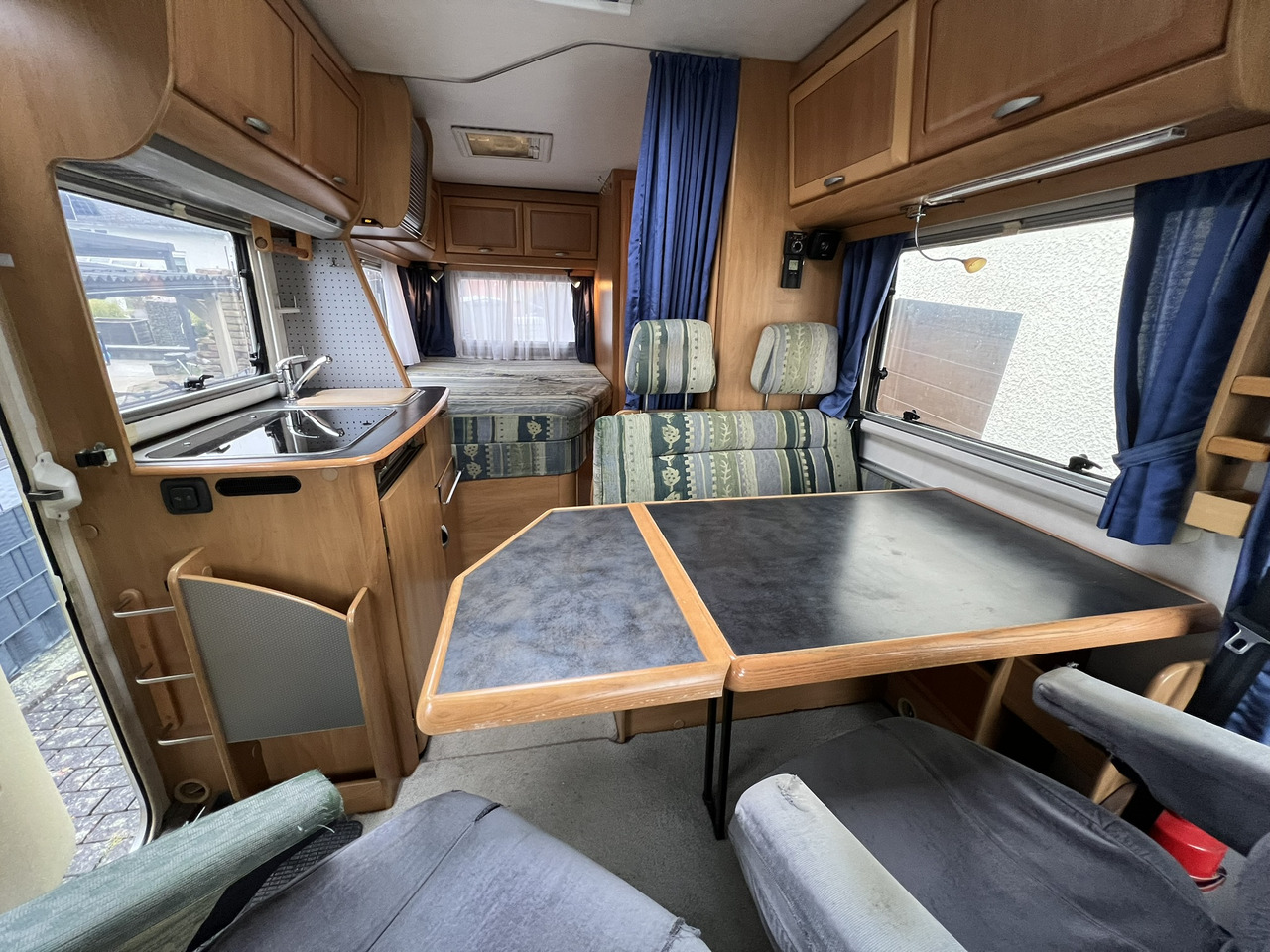 HYMER / ERIBA B-Klasse 574 incl. Hubbett - Markise - 3,85 to - Интегриран кемпер: снимка 5 HYMER / ERIBA B-Klasse 574 incl. Hubbett - Markise - 3,85 to - Интегриран кемпер: снимка 5