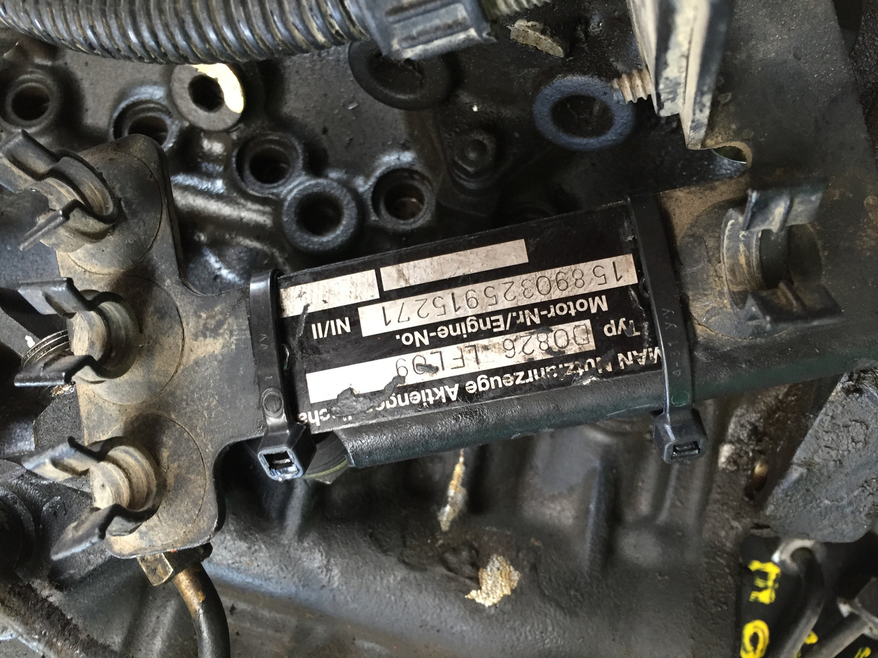 Горивна помпа за Камион ---Gebrauchte Einspritzpumpe MAN 272, Typ D 0826 LF 09, Euro 2, Artikel - Nr. : 81.99999 - 9999: снимка 7