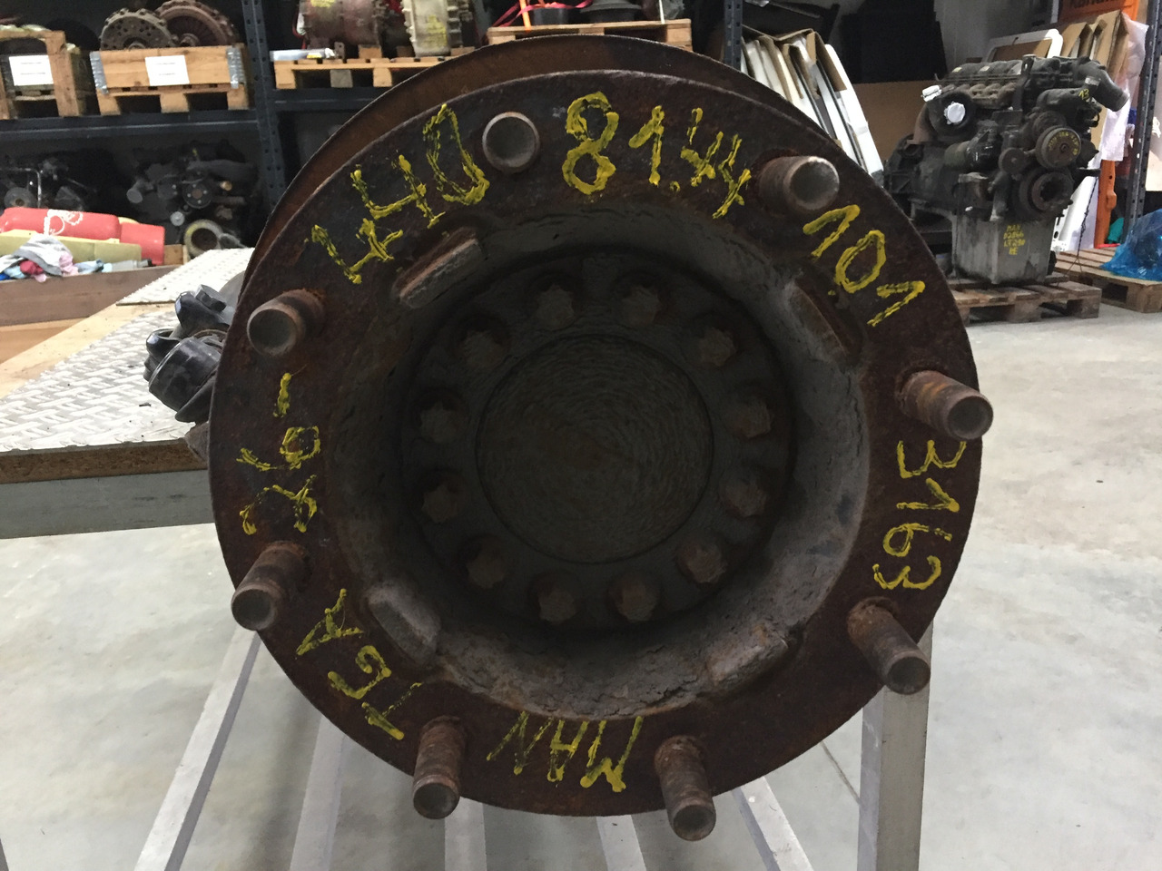 Gebrauchte Hinterachse MAN TGA 26.440, Typ : VOK - 08 - 01, Artikel - Nr. : 81.44001 - 7045 - Задна ос за Камион: снимка 5 Gebrauchte Hinterachse MAN TGA 26.440, Typ : VOK - 08 - 01, Artikel - Nr. : 81.44001 - 7045 - Задна ос за Камион: снимка 5