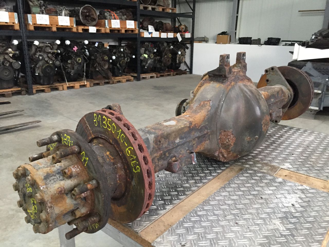 Gebrauchte Hinterachse MAN TGM 15.280, Typ : HY 11 3000, Artikel - Nr. : 81.35010 - 6169 - Задна ос за Камион: снимка 2 Gebrauchte Hinterachse MAN TGM 15.280, Typ : HY 11 3000, Artikel - Nr. : 81.35010 - 6169 - Задна ос за Камион: снимка 2