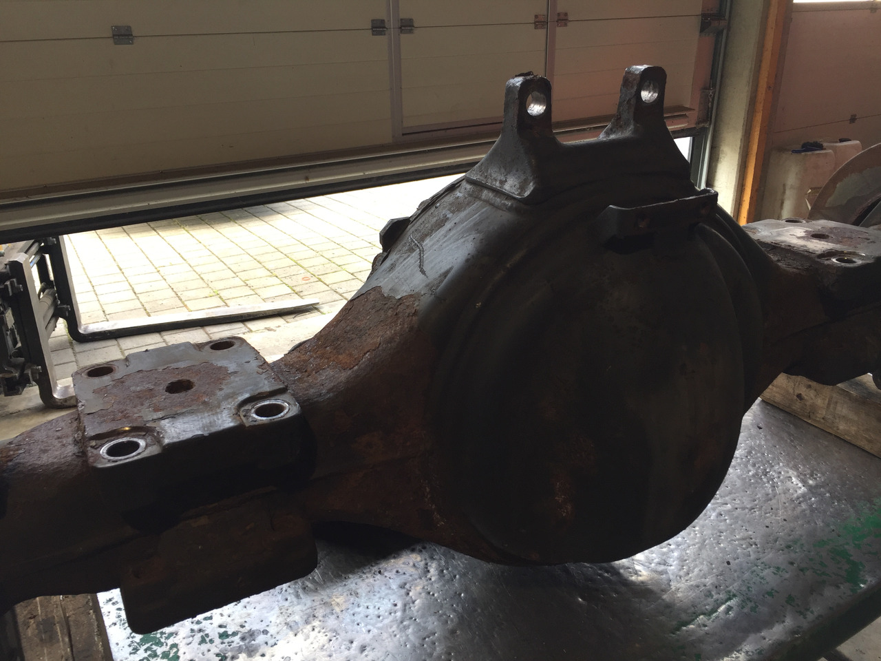 Gebrauchte Hinterradachse DB Axor 1824, Typ : HL6 / 1DCSL - 13, Artikel - Nr. : 99.99999 - 9999 - Задна ос за Камион: снимка 3 Gebrauchte Hinterradachse DB Axor 1824, Typ : HL6 / 1DCSL - 13, Artikel - Nr. : 99.99999 - 9999 - Задна ос за Камион: снимка 3