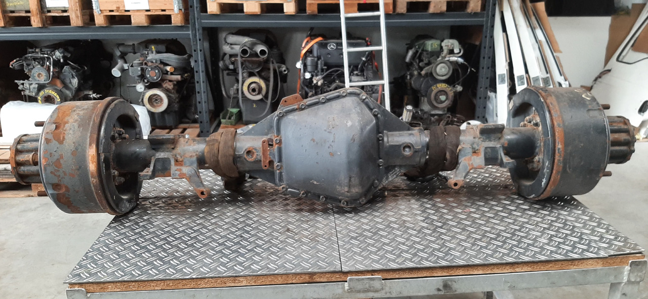 Gebrauchte MAN 8.150, Hinterachse, Artikel - Nr. : 81.99999 - 9999 - Задна ос за Камион: снимка 4 Gebrauchte MAN 8.150, Hinterachse, Artikel - Nr. : 81.99999 - 9999 - Задна ос за Камион: снимка 4