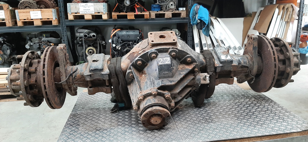 Gebrauchte MAN TGA 18.360 Hypoidachse, 13 Tonnen, Artikel - Nr. : 81.35010 - 6132 - Задна ос за Камион: снимка 4 Gebrauchte MAN TGA 18.360 Hypoidachse, 13 Tonnen, Artikel - Nr. : 81.35010 - 6132 - Задна ос за Камион: снимка 4