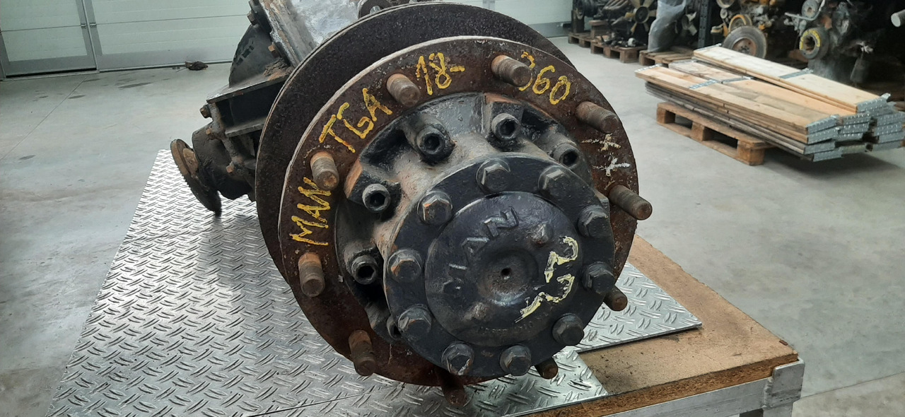 Gebrauchte MAN TGA 18.360 Hypoidachse, 13 Tonnen, Artikel - Nr. : 81.35010 - 6132 - Задна ос за Камион: снимка 1 Gebrauchte MAN TGA 18.360 Hypoidachse, 13 Tonnen, Artikel - Nr. : 81.35010 - 6132 - Задна ос за Камион: снимка 1