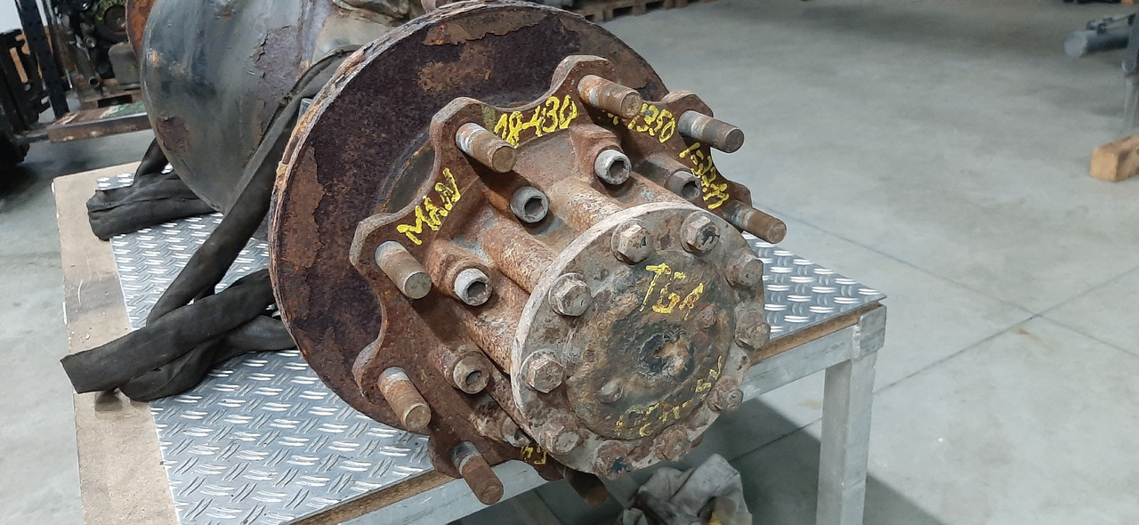 Gebrauchte MAN TGA 18.430 Hypoidachse, 13 Tonnen, Artikel - Nr. : 81.35010 - 6254 - Задна ос за Камион: снимка 1 Gebrauchte MAN TGA 18.430 Hypoidachse, 13 Tonnen, Artikel - Nr. : 81.35010 - 6254 - Задна ос за Камион: снимка 1