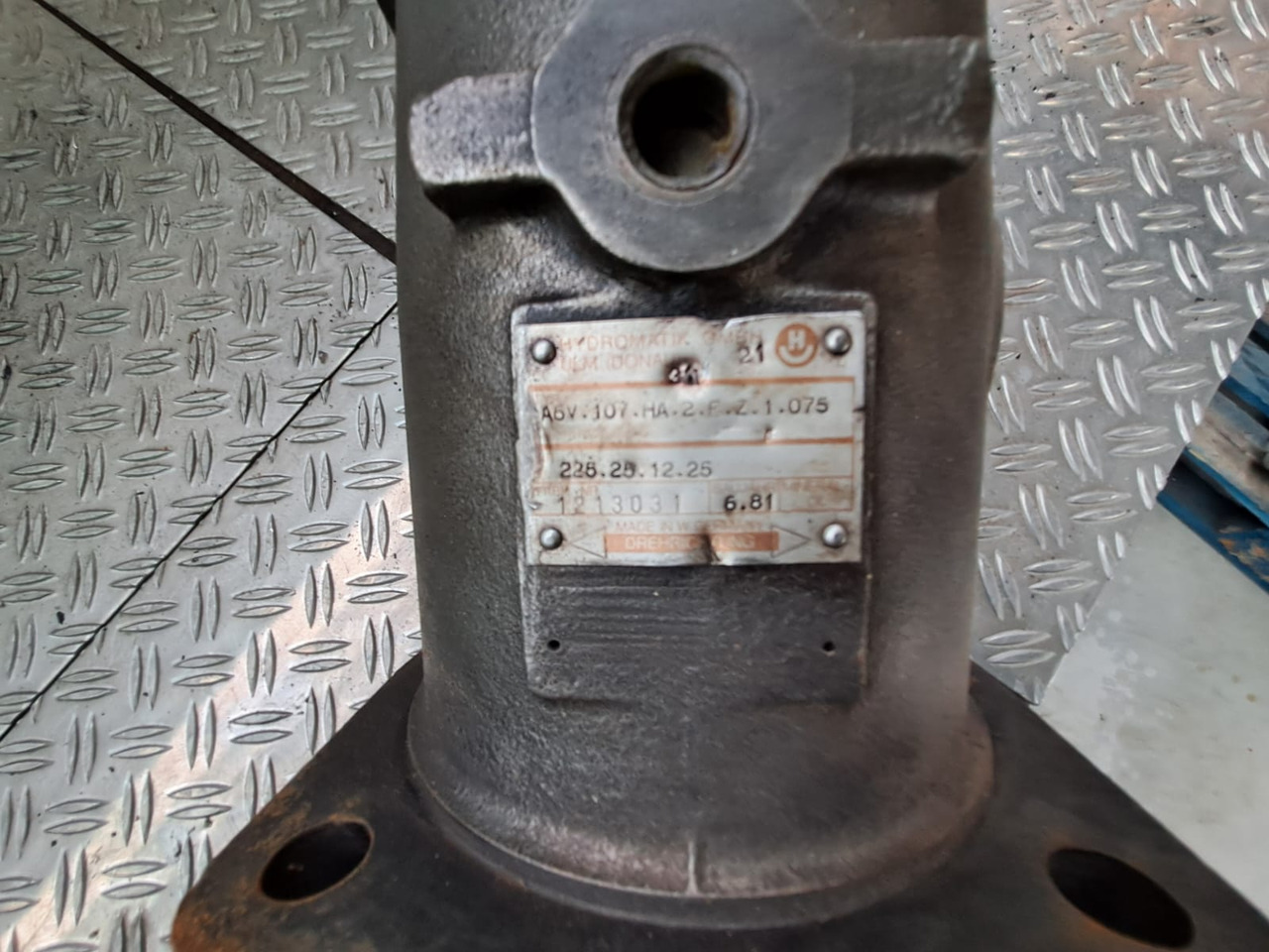 HYDROMATIK AV6 107 HA 2 FZ 1 075 - Хидравличен мотор за Промишлено оборудване: снимка 2 HYDROMATIK AV6 107 HA 2 FZ 1 075 - Хидравличен мотор за Промишлено оборудване: снимка 2