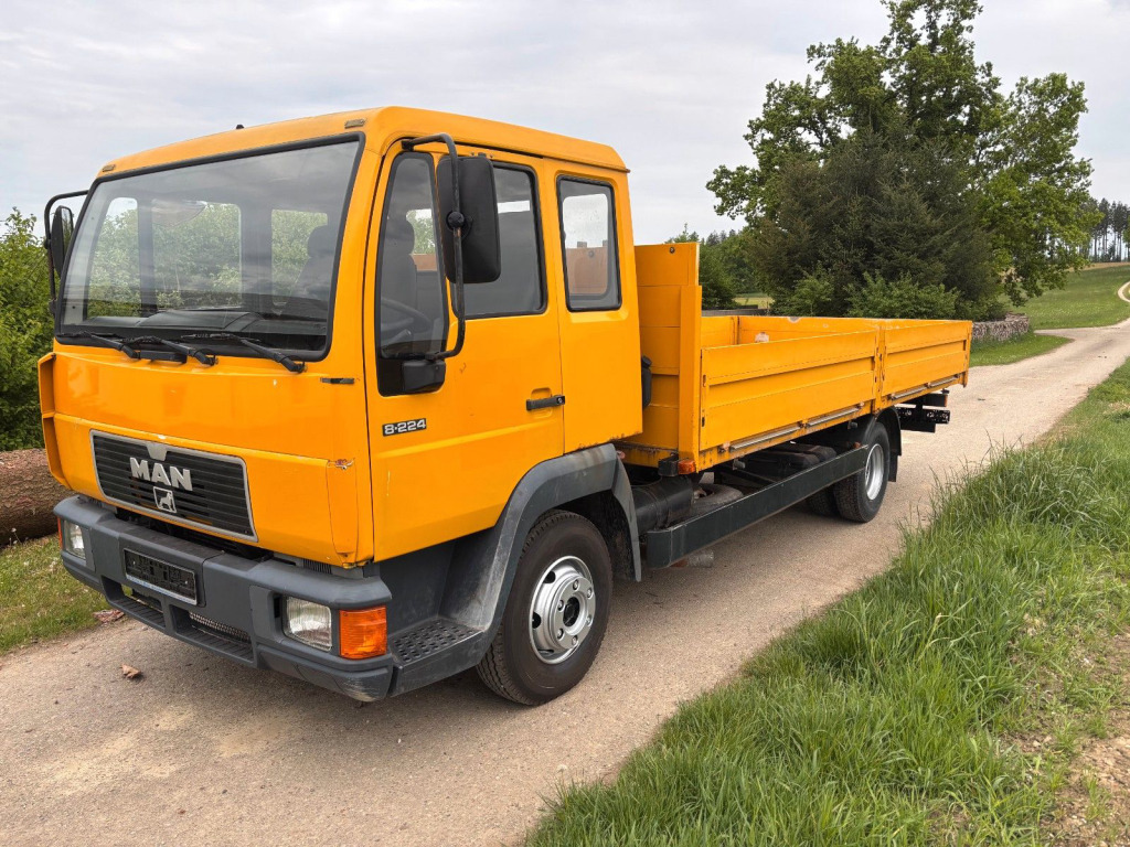 MAN 8.224 L 2000 - Бордови камион: снимка 1 MAN 8.224 L 2000 - Бордови камион: снимка 1