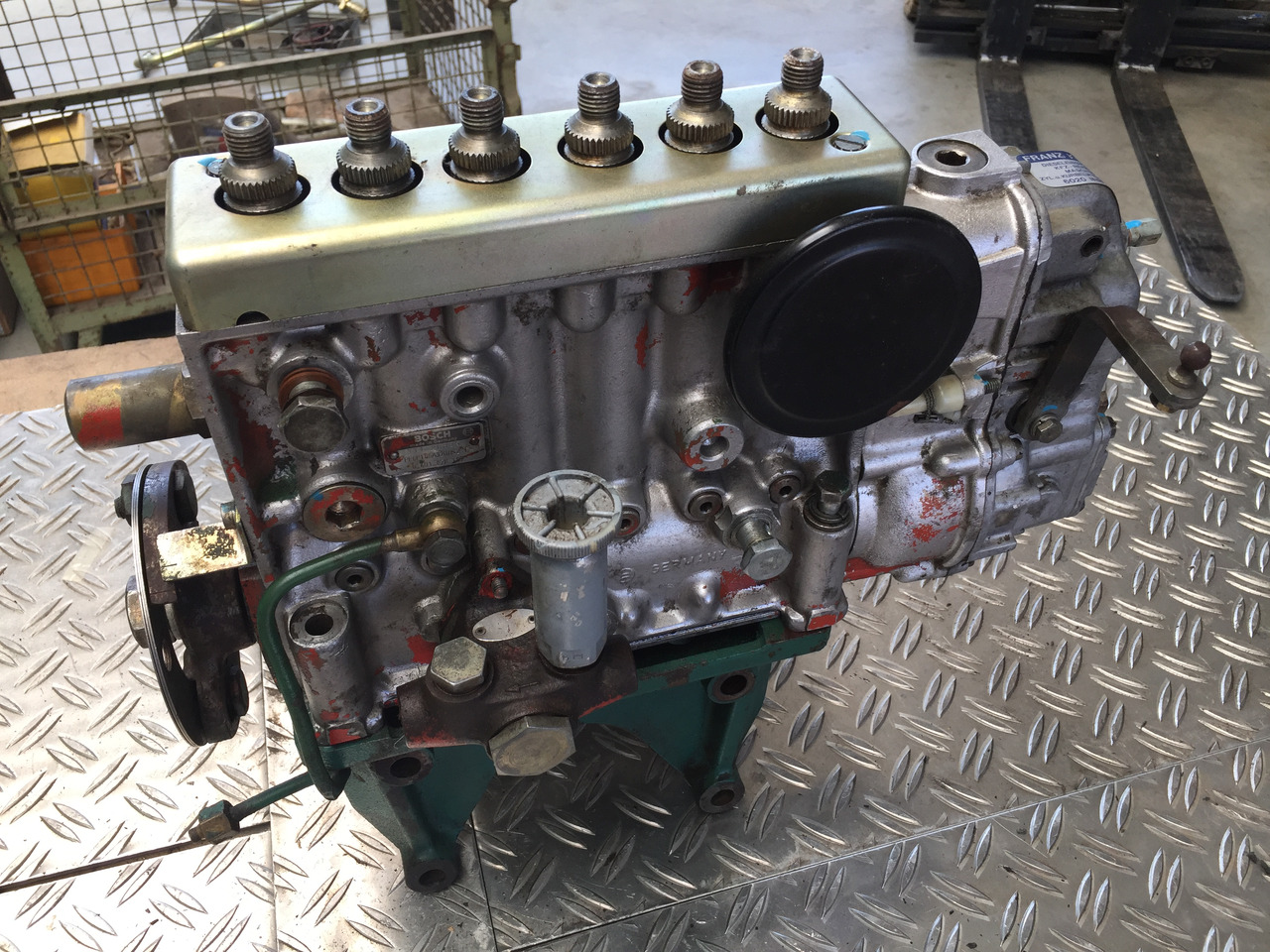 Neuwertige Einspritzpumpe D 70 B Radlader VOLVO, Artikel - Nr. : 0 401 876 187 - Горивна помпа за Камион: снимка 1 Neuwertige Einspritzpumpe D 70 B Radlader VOLVO, Artikel - Nr. : 0 401 876 187 - Горивна помпа за Камион: снимка 1