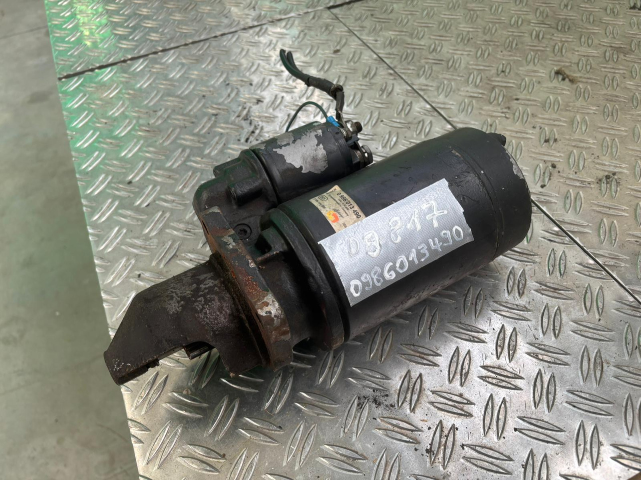 Neuwertiger Anlasser, DB 817 Motor Typ OM 366 LA, Bosch, Artikel - Nr. : 0986013490 - Стартер за Камион: снимка 4 Neuwertiger Anlasser, DB 817 Motor Typ OM 366 LA, Bosch, Artikel - Nr. : 0986013490 - Стартер за Камион: снимка 4