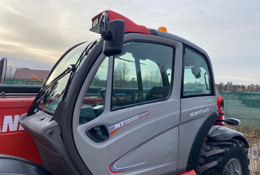 Телескопичен колесен товарач MANITOU MT 1840: снимка 7 Телескопичен колесен товарач MANITOU MT 1840: снимка 7