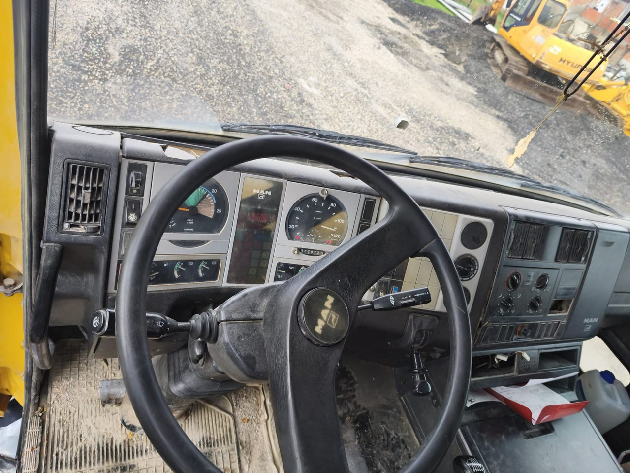 MAN 32364, 1999 god. - Бетоновоз: снимка 4 MAN 32364, 1999 god. - Бетоновоз: снимка 4