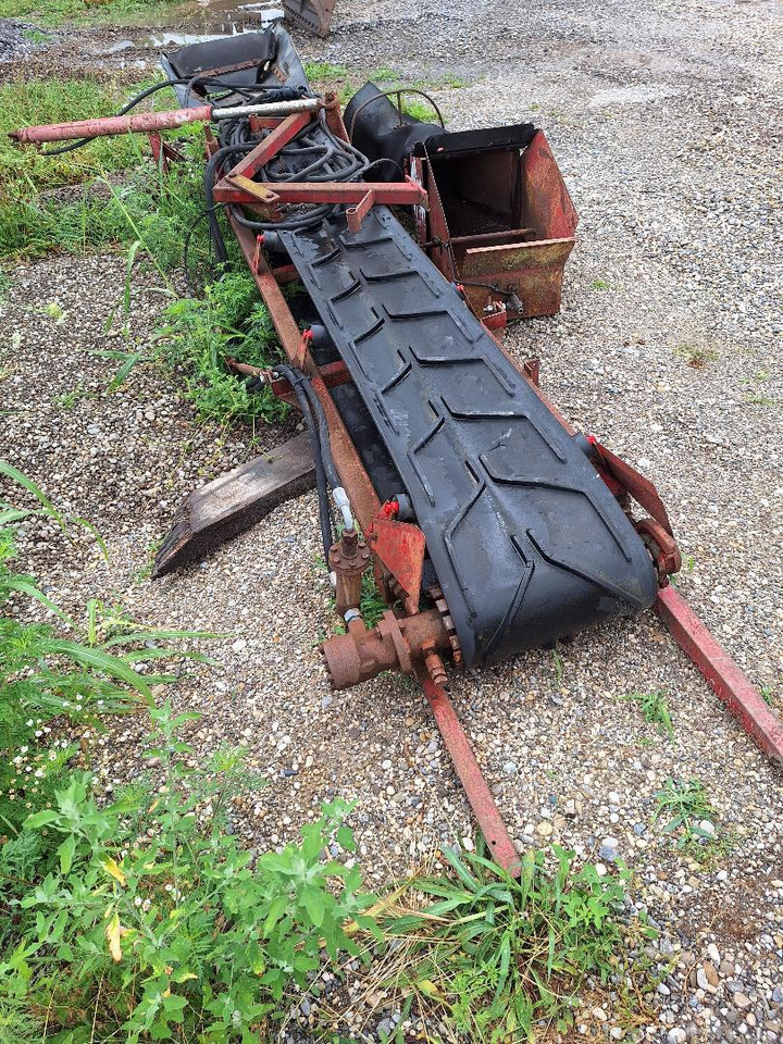 TRAKA - Лентов транспортьор: снимка 1 TRAKA - Лентов транспортьор: снимка 1