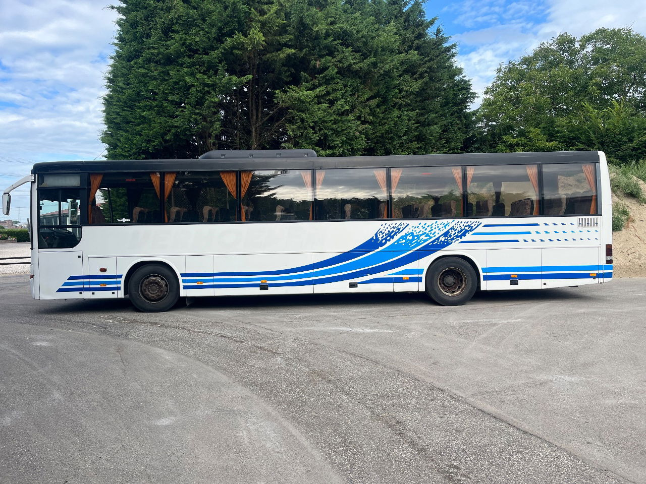 Van Hool 915 SC2 - Туристически автобус: снимка 2 Van Hool 915 SC2 - Туристически автобус: снимка 2