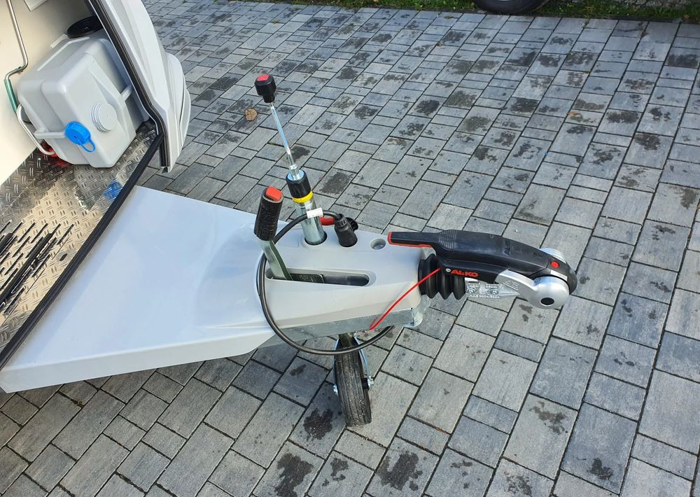 KNAUS SUDWIND 450 FU BLACK SELECTION - Каравана: снимка 3 KNAUS SUDWIND 450 FU BLACK SELECTION - Каравана: снимка 3