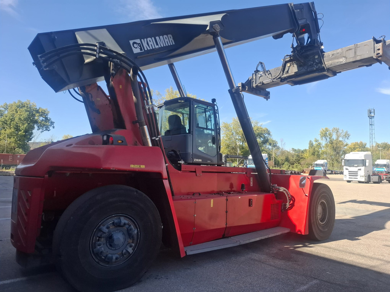 KALMAR DRG 450 60 S5 - Ричстакер: снимка 1 KALMAR DRG 450 60 S5 - Ричстакер: снимка 1