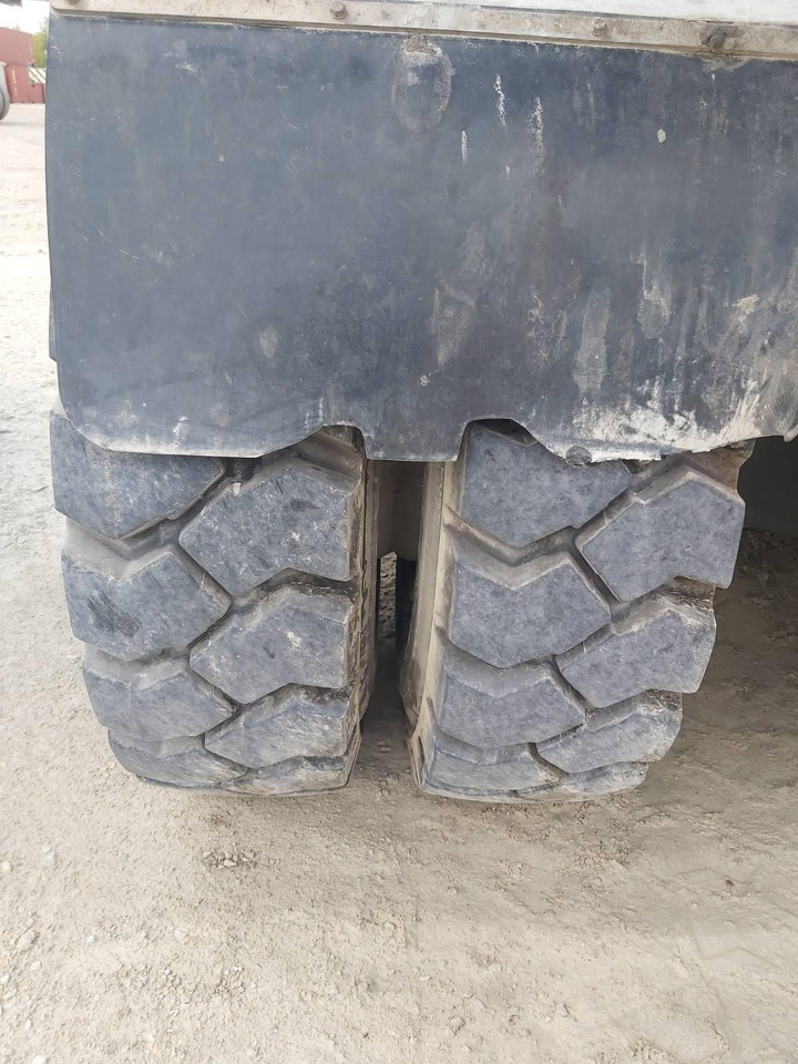 SMV KONECRANES SMV 6/7 ECC 100DS - Контейнерен товарач: снимка 4 SMV KONECRANES SMV 6/7 ECC 100DS - Контейнерен товарач: снимка 4