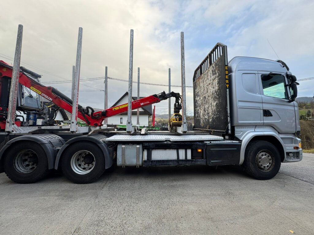 SCANIA R580 - Камион за дърва, Камион с кран: снимка 3 SCANIA R580 - Камион за дърва, Камион с кран: снимка 3