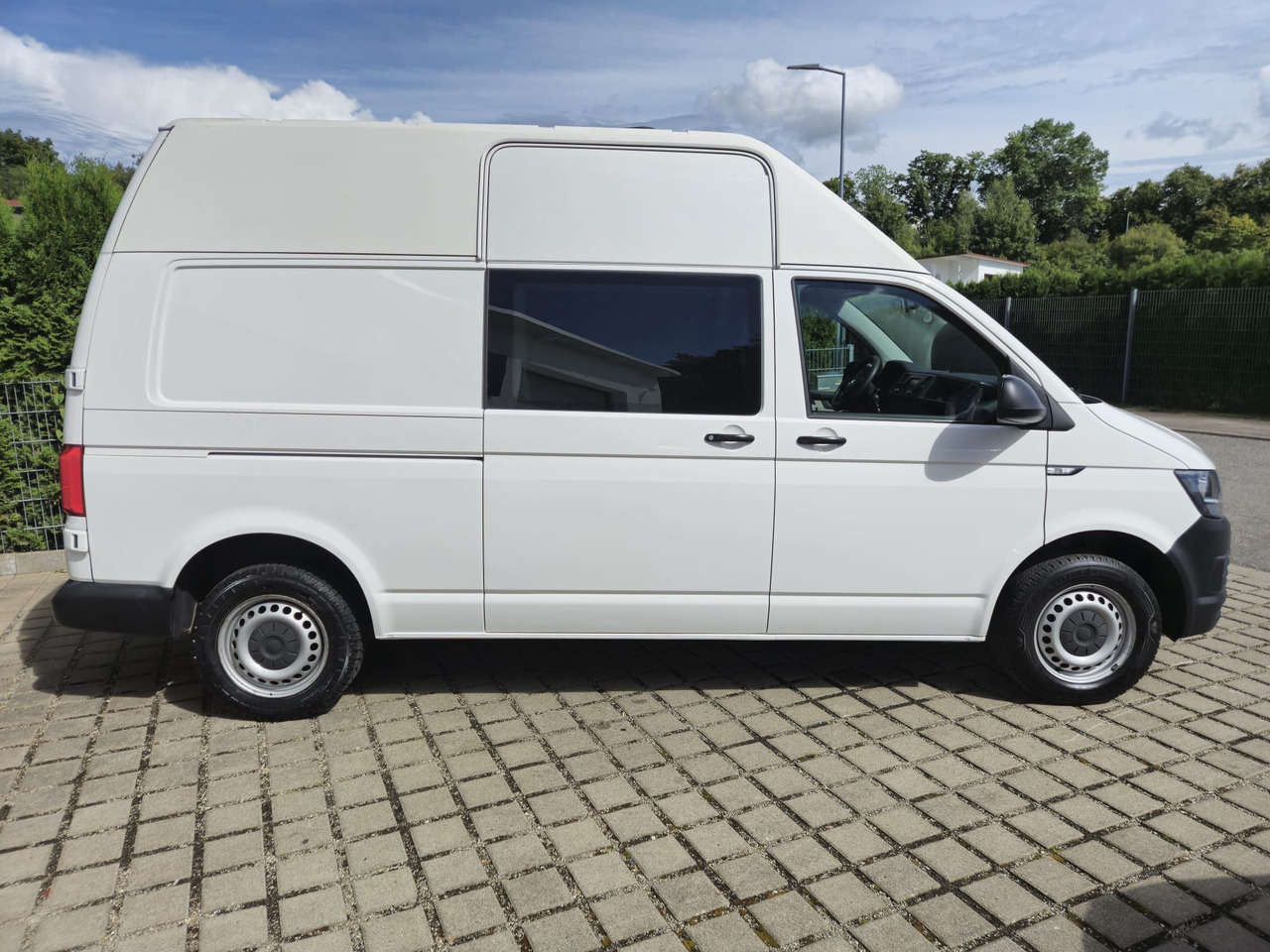 Volkswagen T6 Transporter Benzin Hochdach LR Standheizung - Малък ван: снимка 3 Volkswagen T6 Transporter Benzin Hochdach LR Standheizung - Малък ван: снимка 3