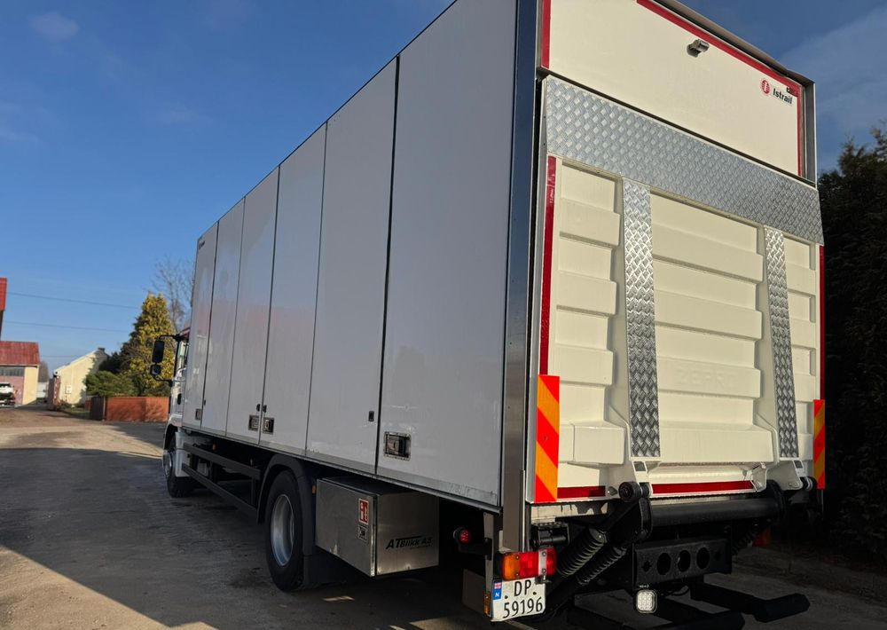 MAN MAN TGM 18.290/ IZOTERMA / OTWIERANY BOK/ /WINDA / 19 EUROPALET/ NISKI PRZEBIEG /SYPIALKA /ACC/EURO6 - Рефрижератор камион: снимка 5 MAN MAN TGM 18.290/ IZOTERMA / OTWIERANY BOK/ /WINDA / 19 EUROPALET/ NISKI PRZEBIEG /SYPIALKA /ACC/EURO6 - Рефрижератор камион: снимка 5