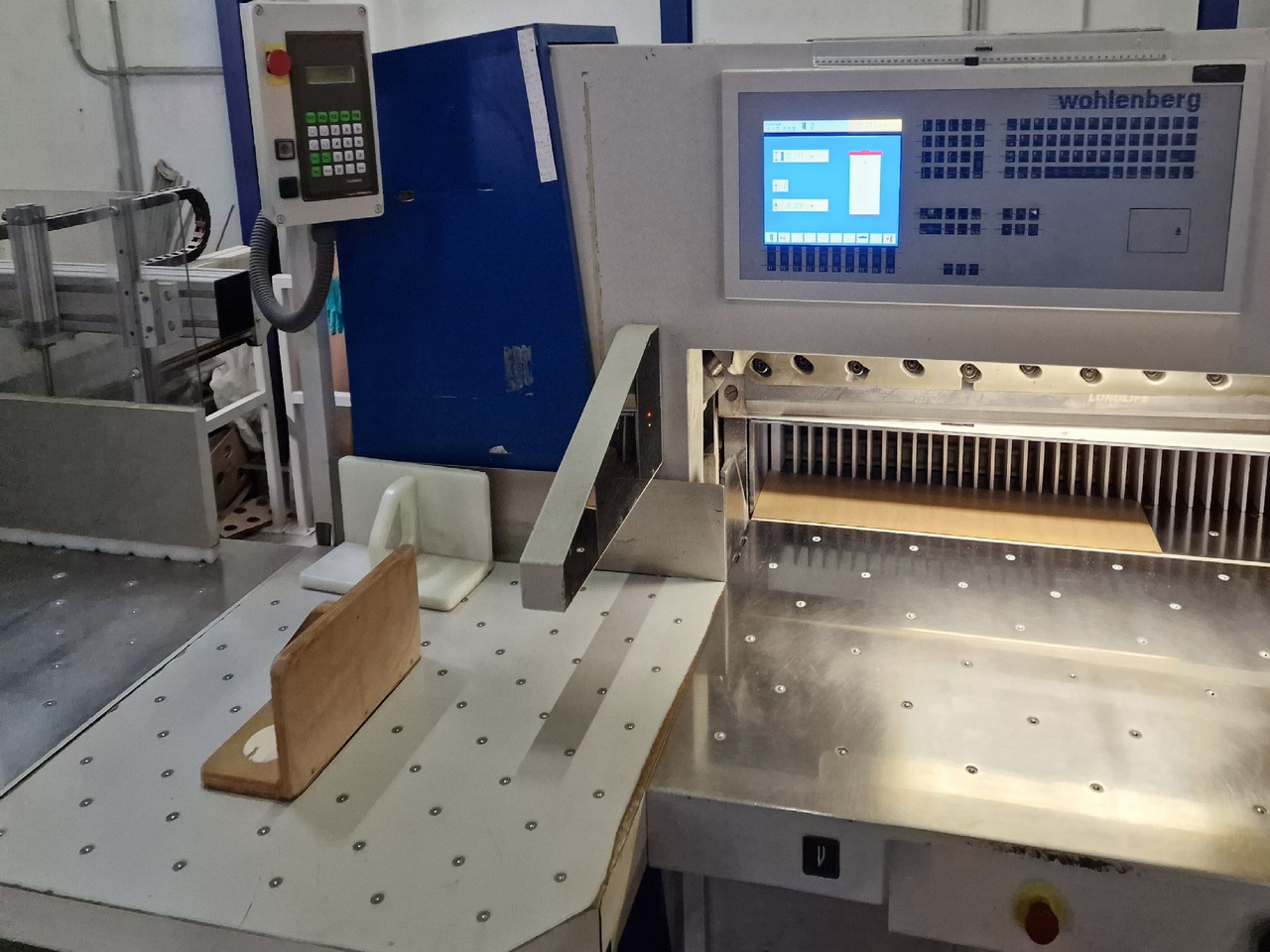 Wohlenberg 115 - Машина за рязане на хартия: снимка 2 Wohlenberg 115 - Машина за рязане на хартия: снимка 2