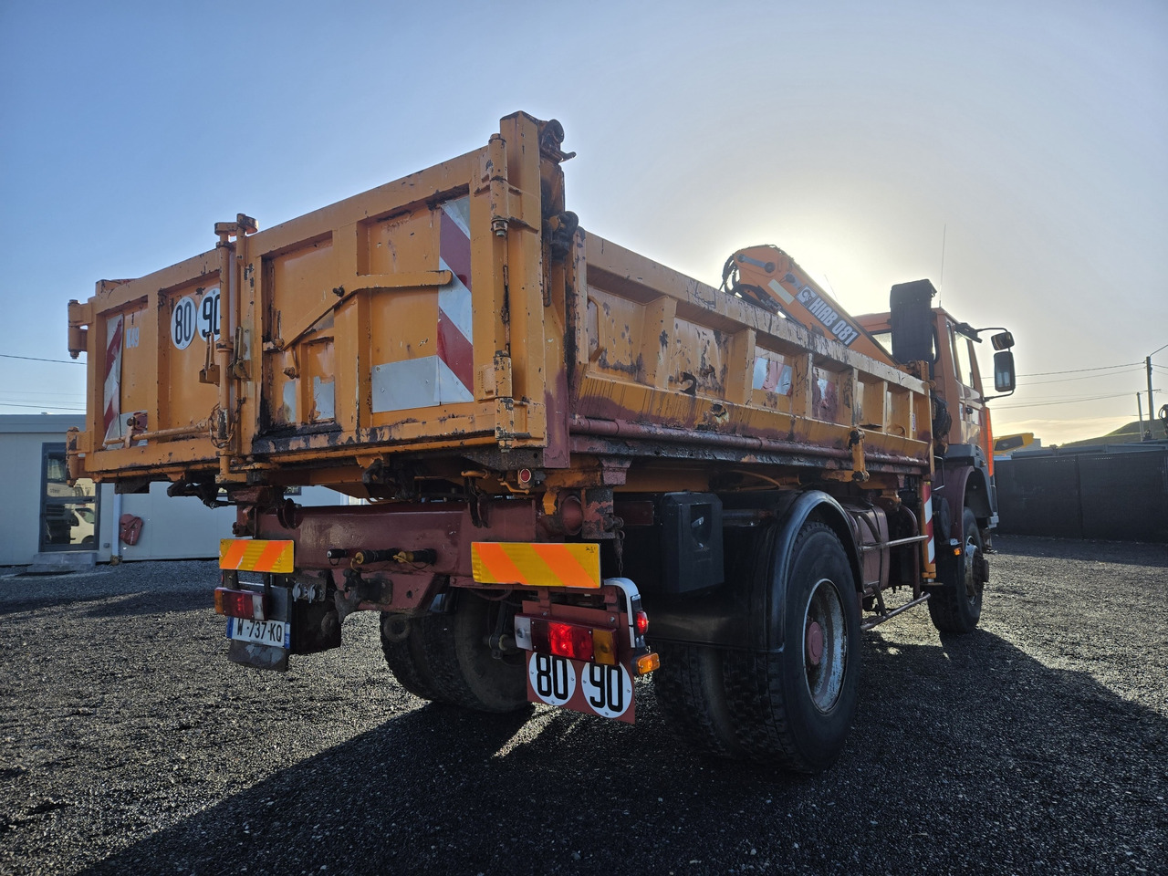 Renault G300 / 4x4 - Самосвал камион, Камион с кран: снимка 4 Renault G300 / 4x4 - Самосвал камион, Камион с кран: снимка 4