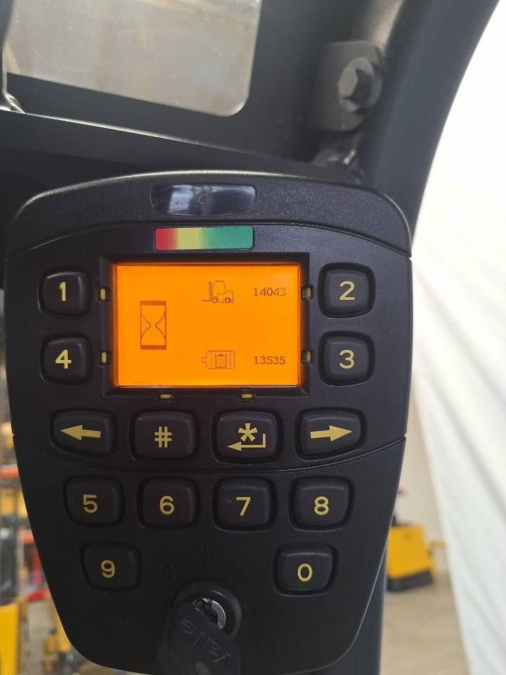 Yale ERP 16 VT - Електрокар: снимка 5 Yale ERP 16 VT - Електрокар: снимка 5