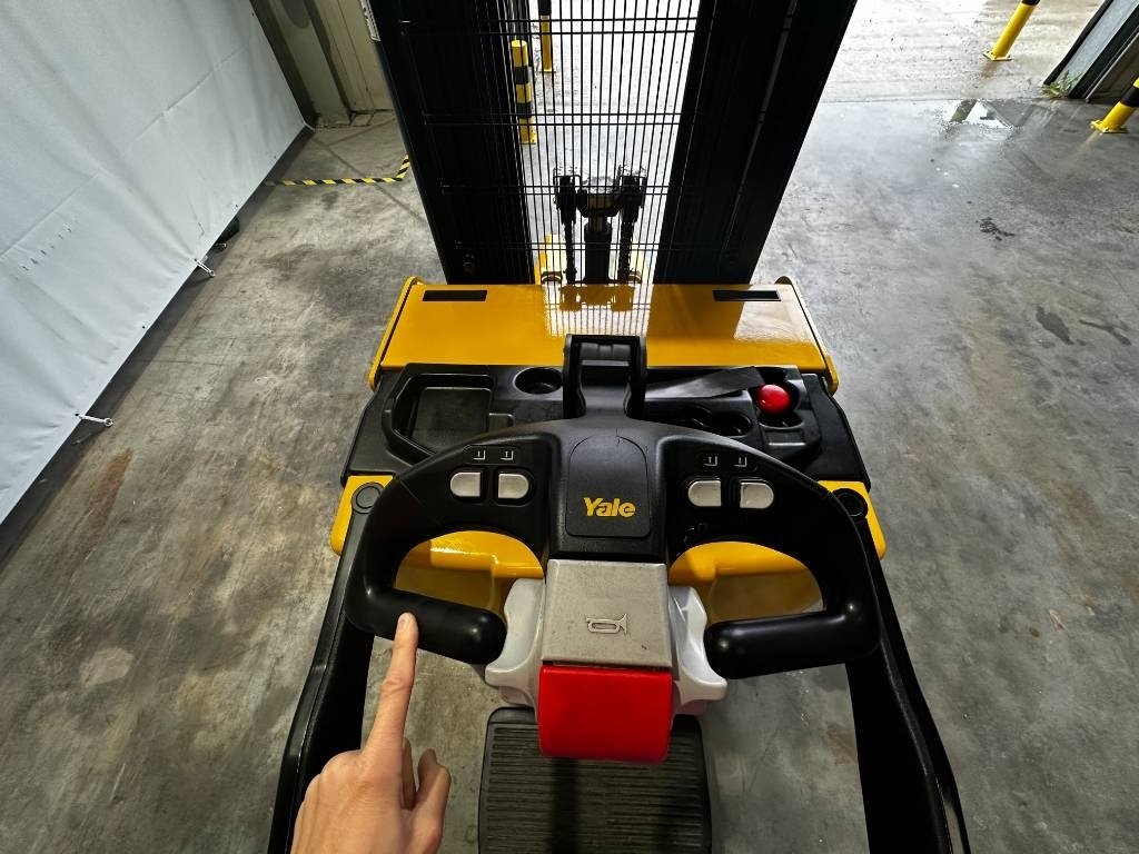 Yale MS12x - Стакер: снимка 5 Yale MS12x - Стакер: снимка 5