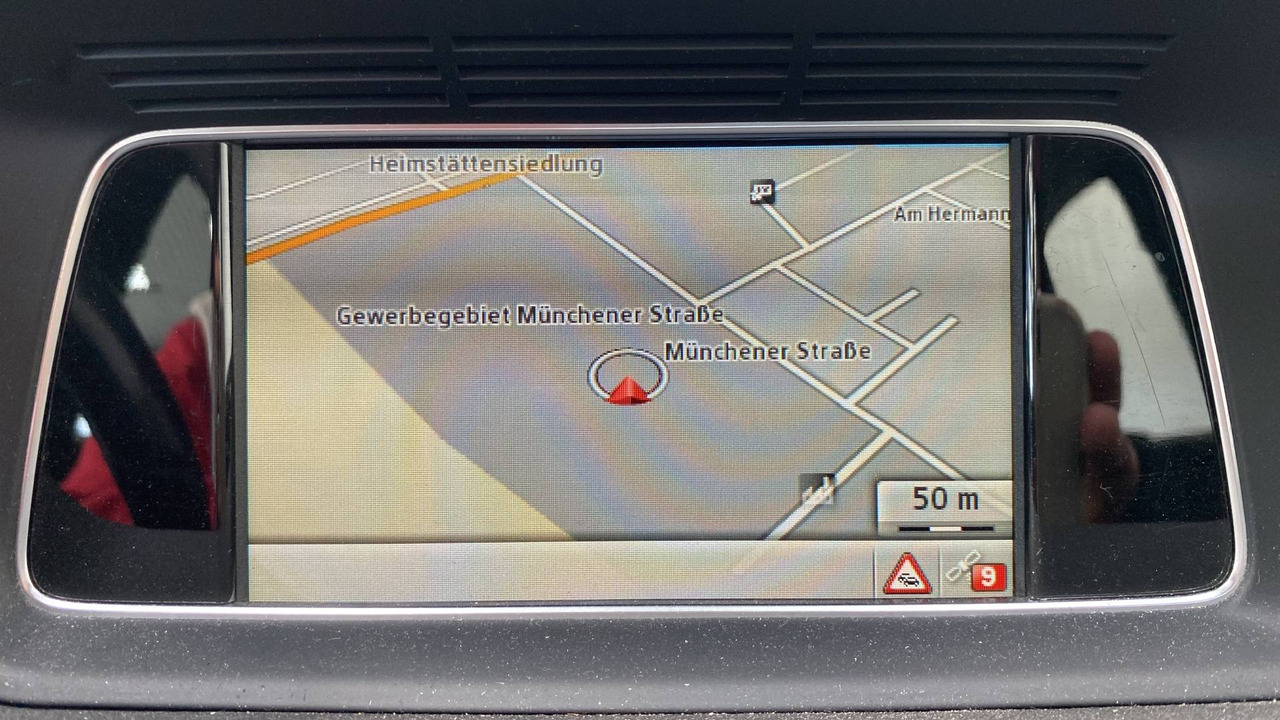 Mercedes-Benz E 200 CGI BlueEfficiency - Комби: снимка 5 Mercedes-Benz E 200 CGI BlueEfficiency - Комби: снимка 5