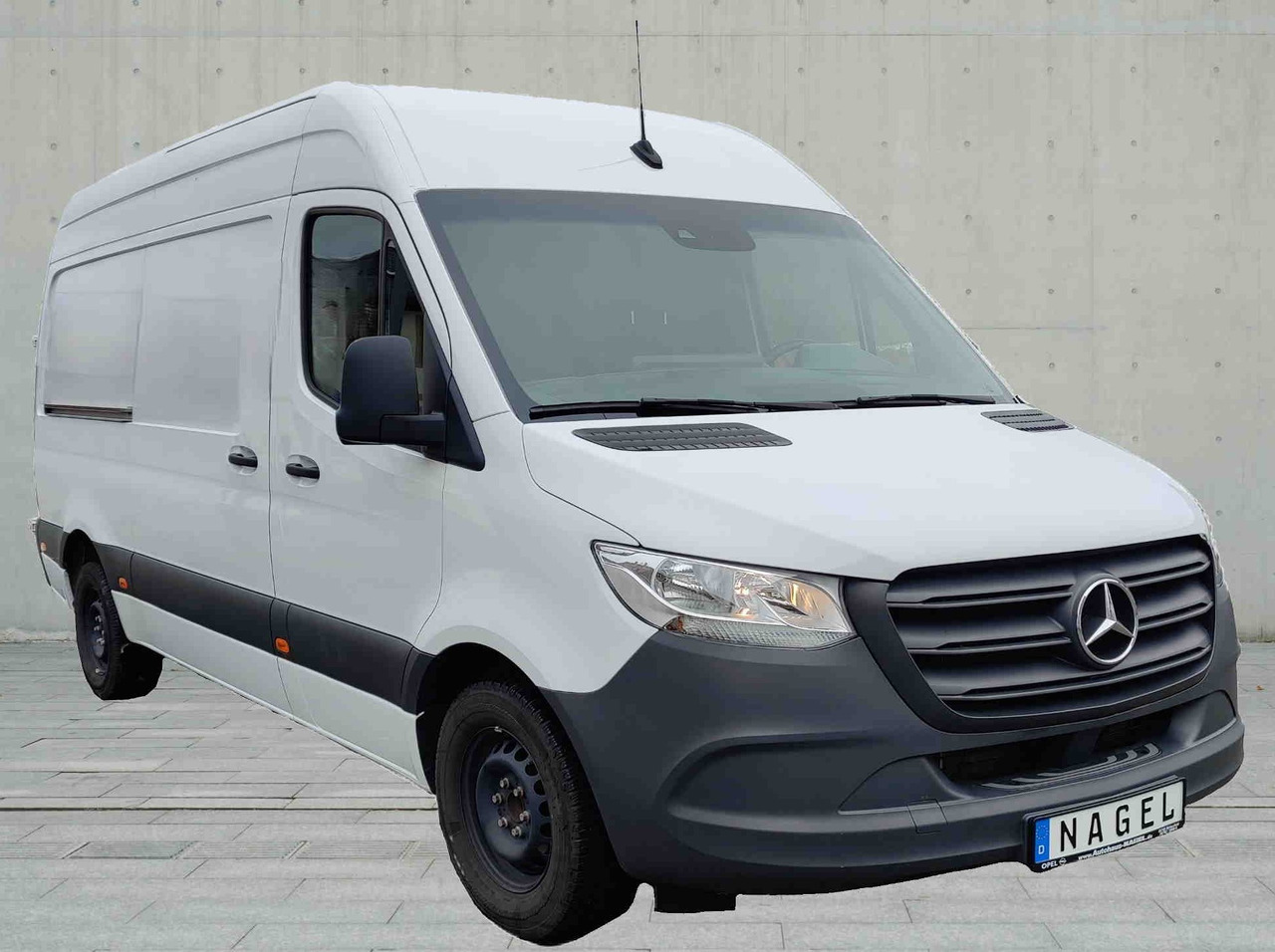 Mercedes-Benz Sprinter III Kasten RWD (907)(02.2018->) 315 CDI L2H2 Rükam Klima Apple AHK - Товарен бус: снимка 2 Mercedes-Benz Sprinter III Kasten RWD (907)(02.2018->) 315 CDI L2H2 Rükam Klima Apple AHK - Товарен бус: снимка 2