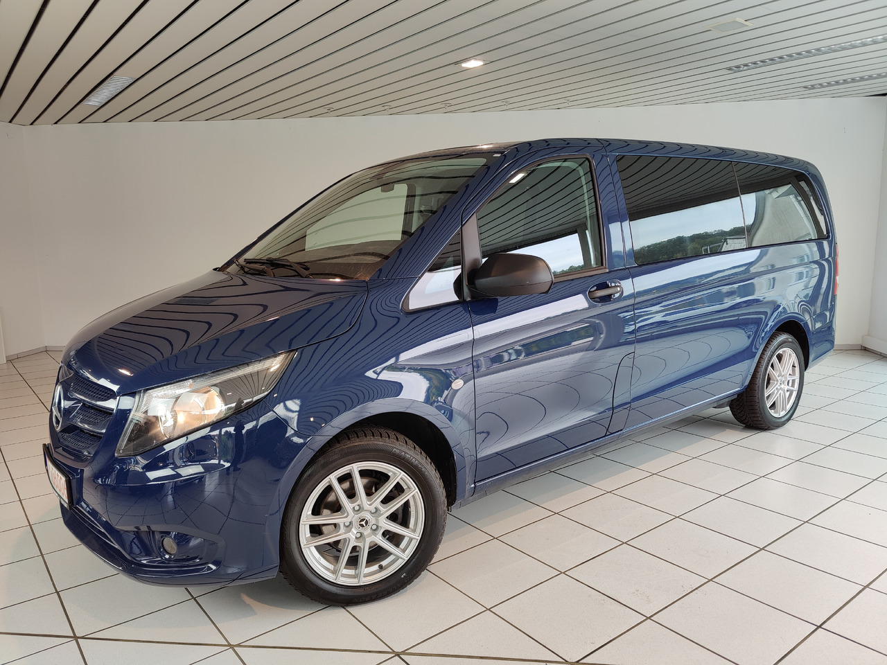 Mercedes-Benz Vito Tourer 114 CDI Pro lang 8-Sitzer Navi - Комби: снимка 1 Mercedes-Benz Vito Tourer 114 CDI Pro lang 8-Sitzer Navi - Комби: снимка 1