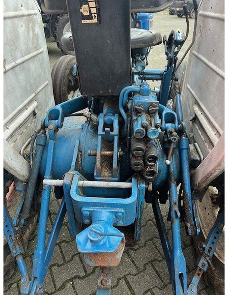 Ford 4610 2wd cabrio - Трактор: снимка 3 Ford 4610 2wd cabrio - Трактор: снимка 3