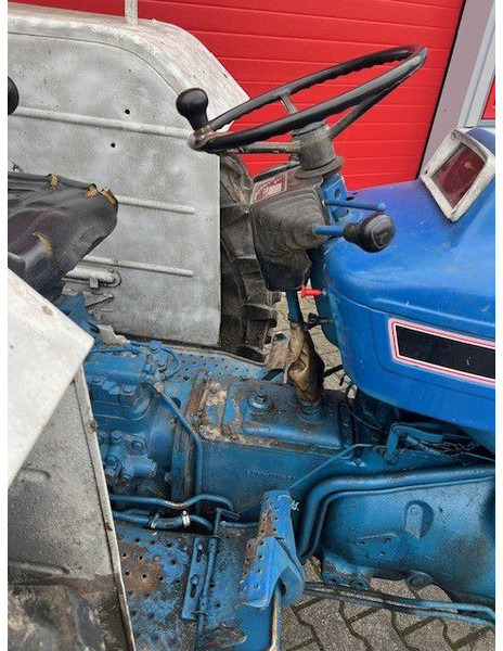 Ford 4610 2wd cabrio - Трактор: снимка 2 Ford 4610 2wd cabrio - Трактор: снимка 2