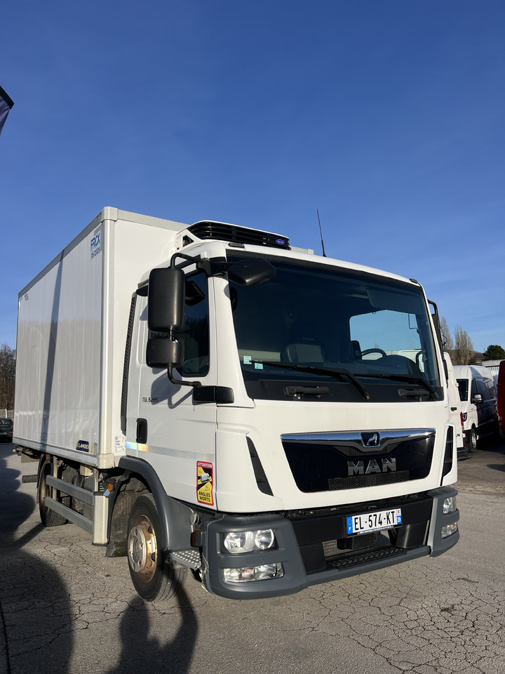 MAN TGL 8.220 4x2 - Рефрижератор камион: снимка 3 MAN TGL 8.220 4x2 - Рефрижератор камион: снимка 3