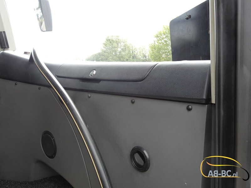 Scania Higer Touring HD, 54 Seats +Lift, Euro 6 - Туристически автобус: снимка 3 Scania Higer Touring HD, 54 Seats +Lift, Euro 6 - Туристически автобус: снимка 3