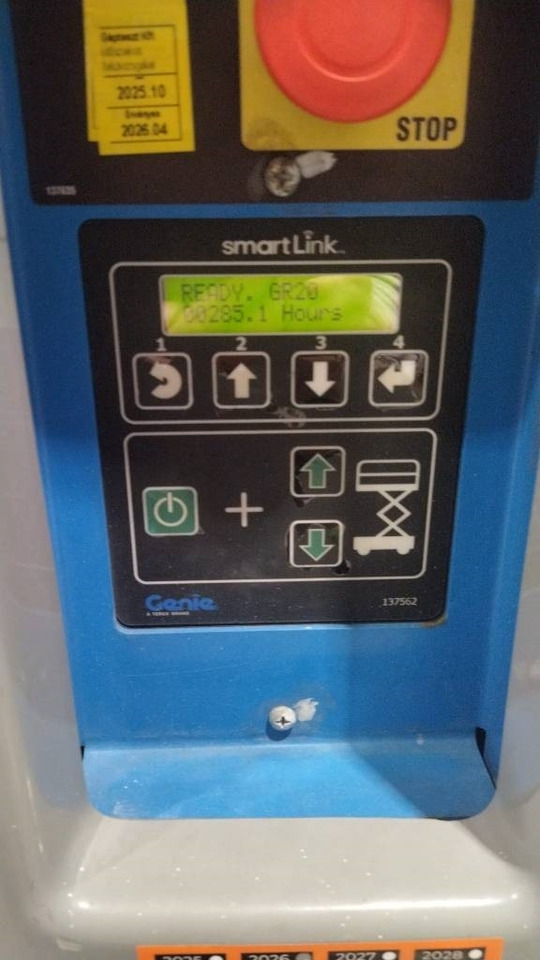 Genie GR 20 - Вертикална работна платформа: снимка 5 Genie GR 20 - Вертикална работна платформа: снимка 5