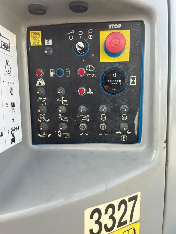 Genie Z 45/25 J RT - Артикулираща платформа: снимка 5 Genie Z 45/25 J RT - Артикулираща платформа: снимка 5