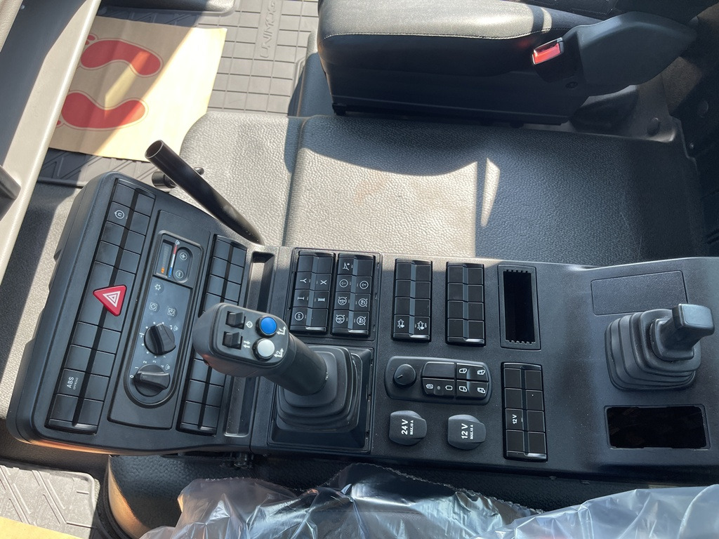 Камион с кран За превоз на тежка техника Unimog U318 - UHN mit Ladekran und Forstgreifer , Traumzustand: снимка 22