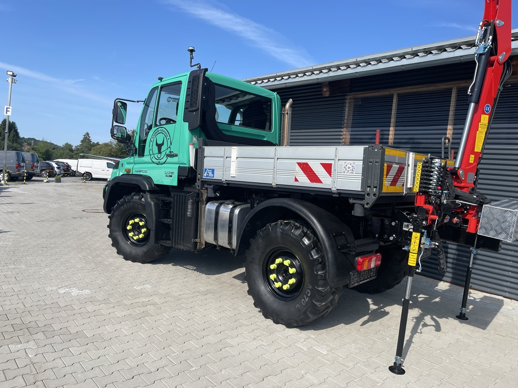 Камион с кран За превоз на тежка техника Unimog U318 - UHN mit Ladekran und Forstgreifer , Traumzustand: снимка 7