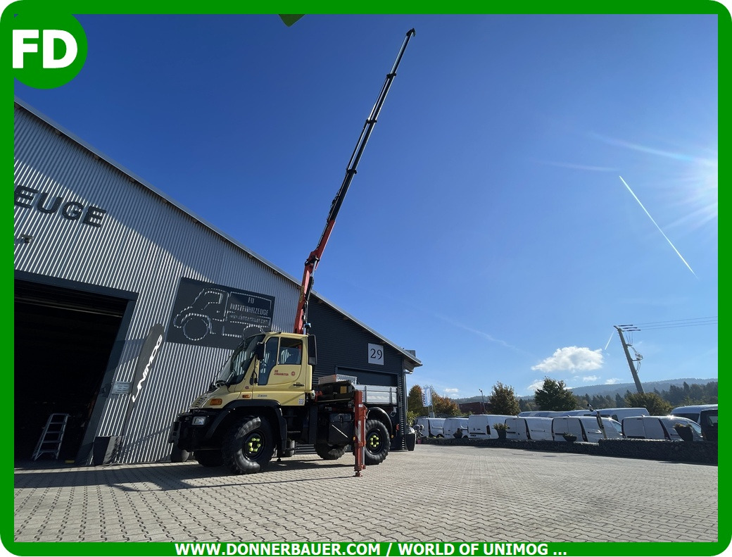 Unimog Unimog U300 mit Mega Kran , erst 28 Tkm - Камион с кран: снимка 1 Unimog Unimog U300 mit Mega Kran , erst 28 Tkm - Камион с кран: снимка 1