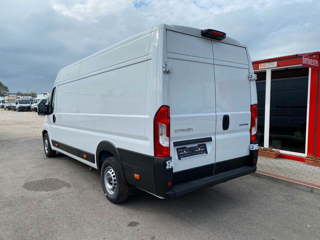 Citroën Jumper Kasten Hochraum 35 L4H2 Heavy BlueHDi 180 - Товарен бус: снимка 4 Citroën Jumper Kasten Hochraum 35 L4H2 Heavy BlueHDi 180 - Товарен бус: снимка 4