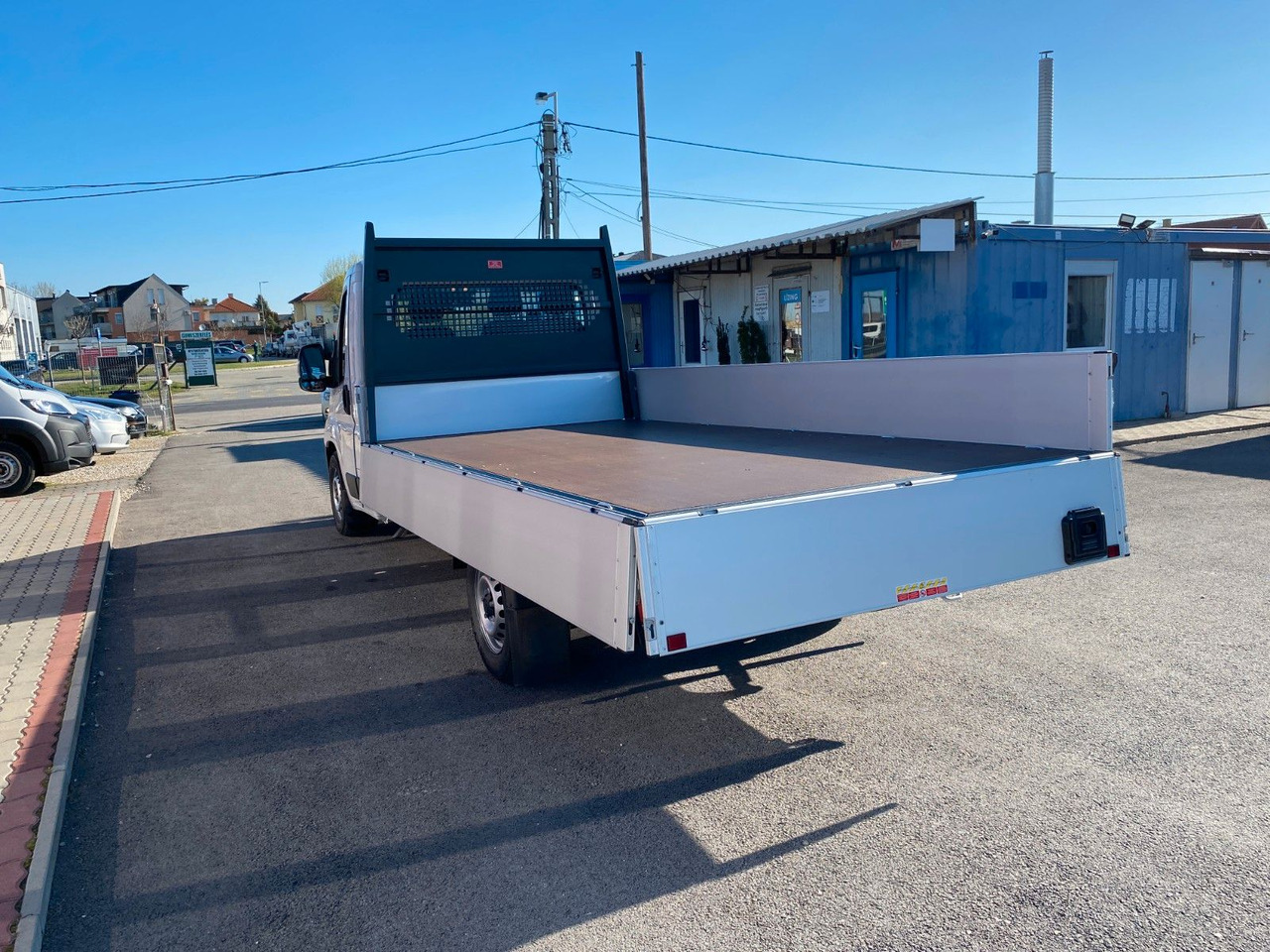 Fiat DUCATO XLWB MAXI PRITSCHE - Бордови бус: снимка 4 Fiat DUCATO XLWB MAXI PRITSCHE - Бордови бус: снимка 4