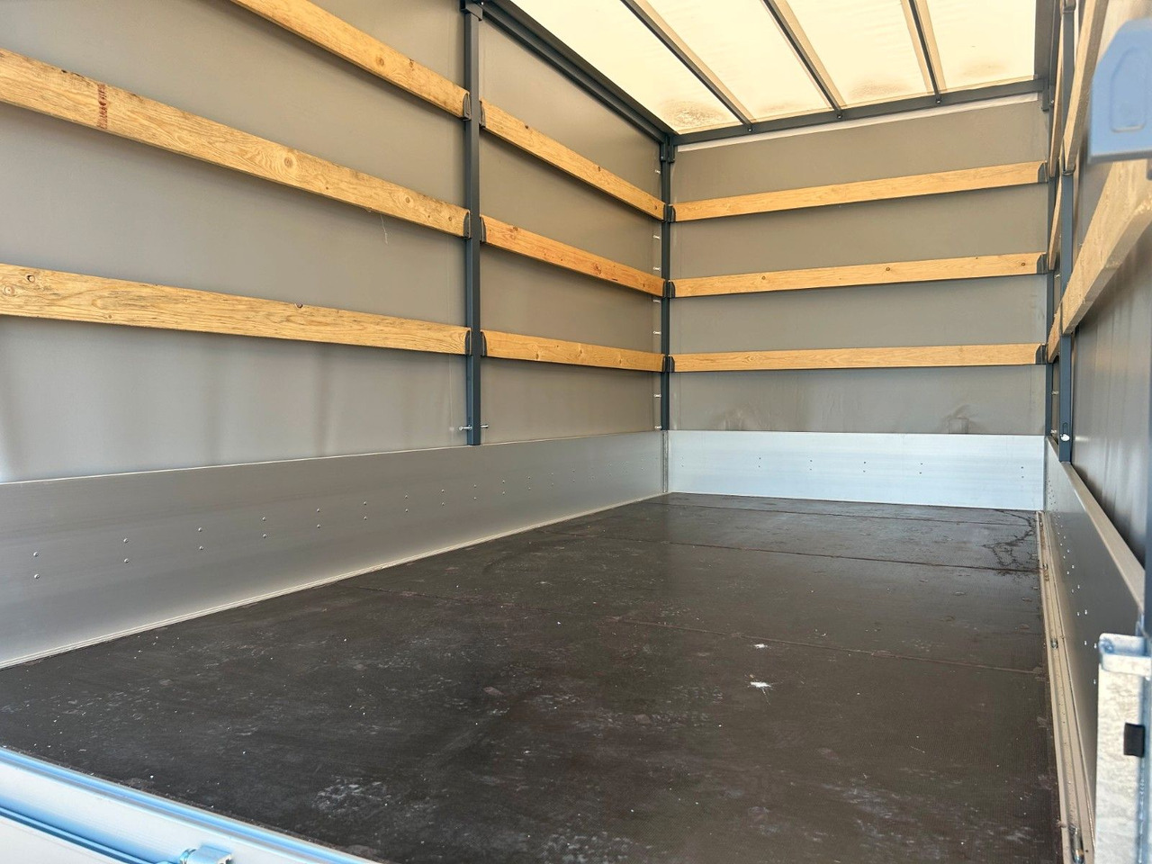 Fiat DUCATO XLWB MAXI Pritsche+Plane - Брезентов бус: снимка 5 Fiat DUCATO XLWB MAXI Pritsche+Plane - Брезентов бус: снимка 5