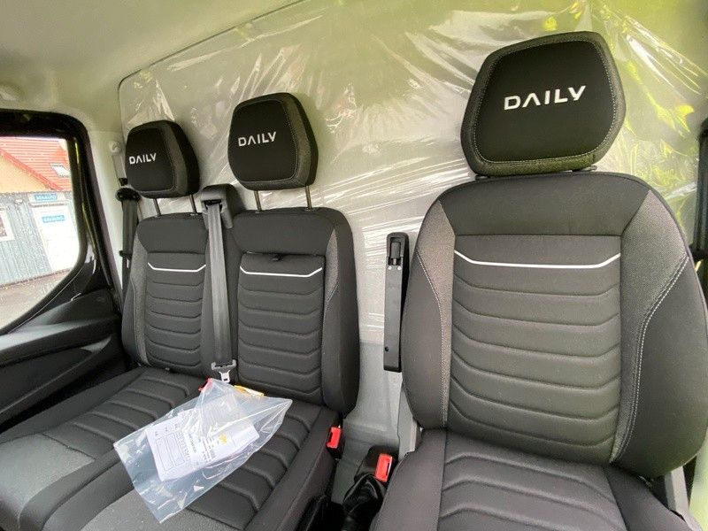 Iveco 35C18H - Товарен бус: снимка 5 Iveco 35C18H - Товарен бус: снимка 5