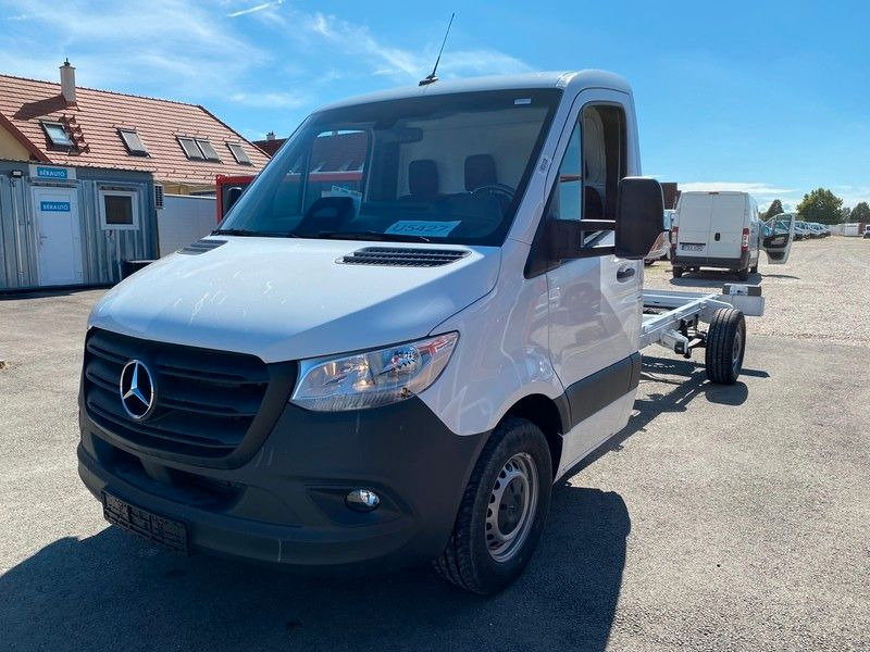 Mercedes-Benz Sprinter 319 Pritsche+Plane 3,5T Anhängelast - Брезентов бус: снимка 2 Mercedes-Benz Sprinter 319 Pritsche+Plane 3,5T Anhängelast - Брезентов бус: снимка 2